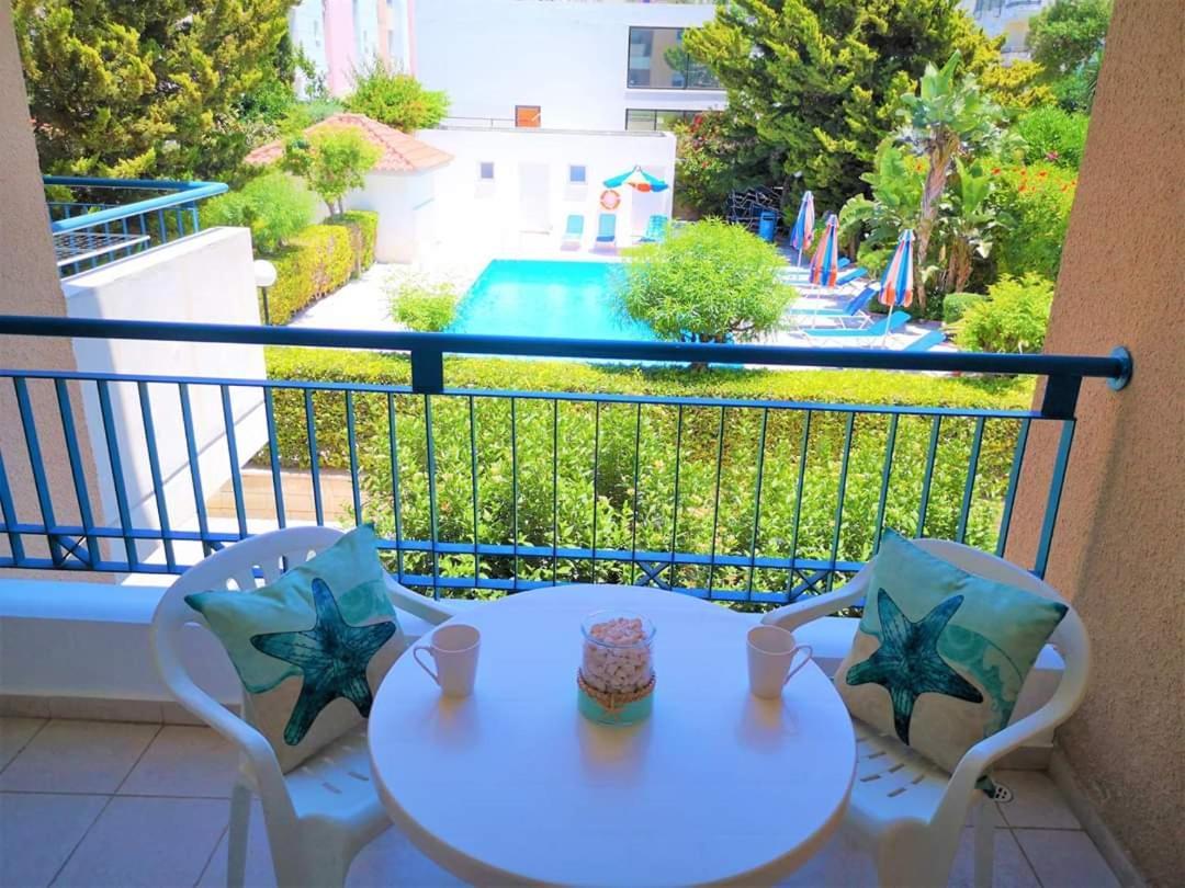 Pafia Modern Apartment Paphos Bagian luar foto