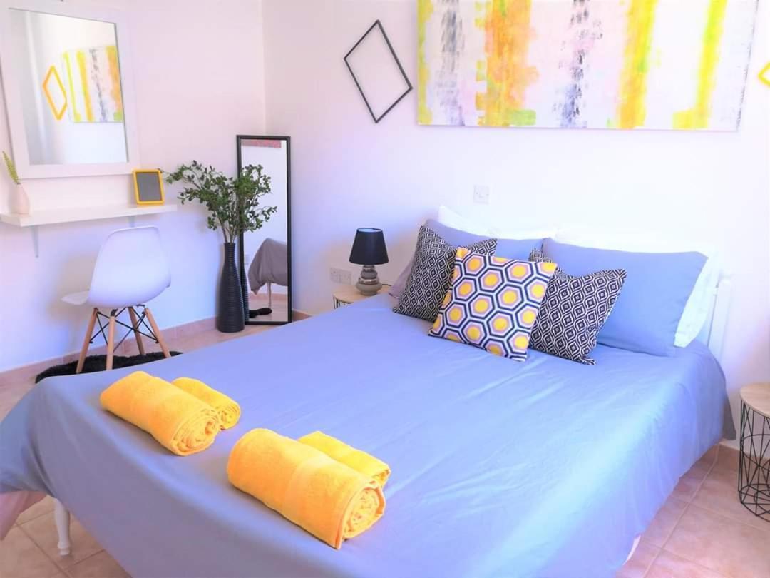 Pafia Modern Apartment Paphos Bagian luar foto